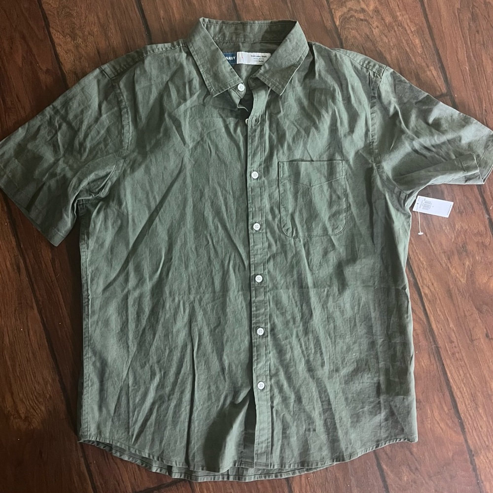 New with tags old navy men’s linen blend shirt